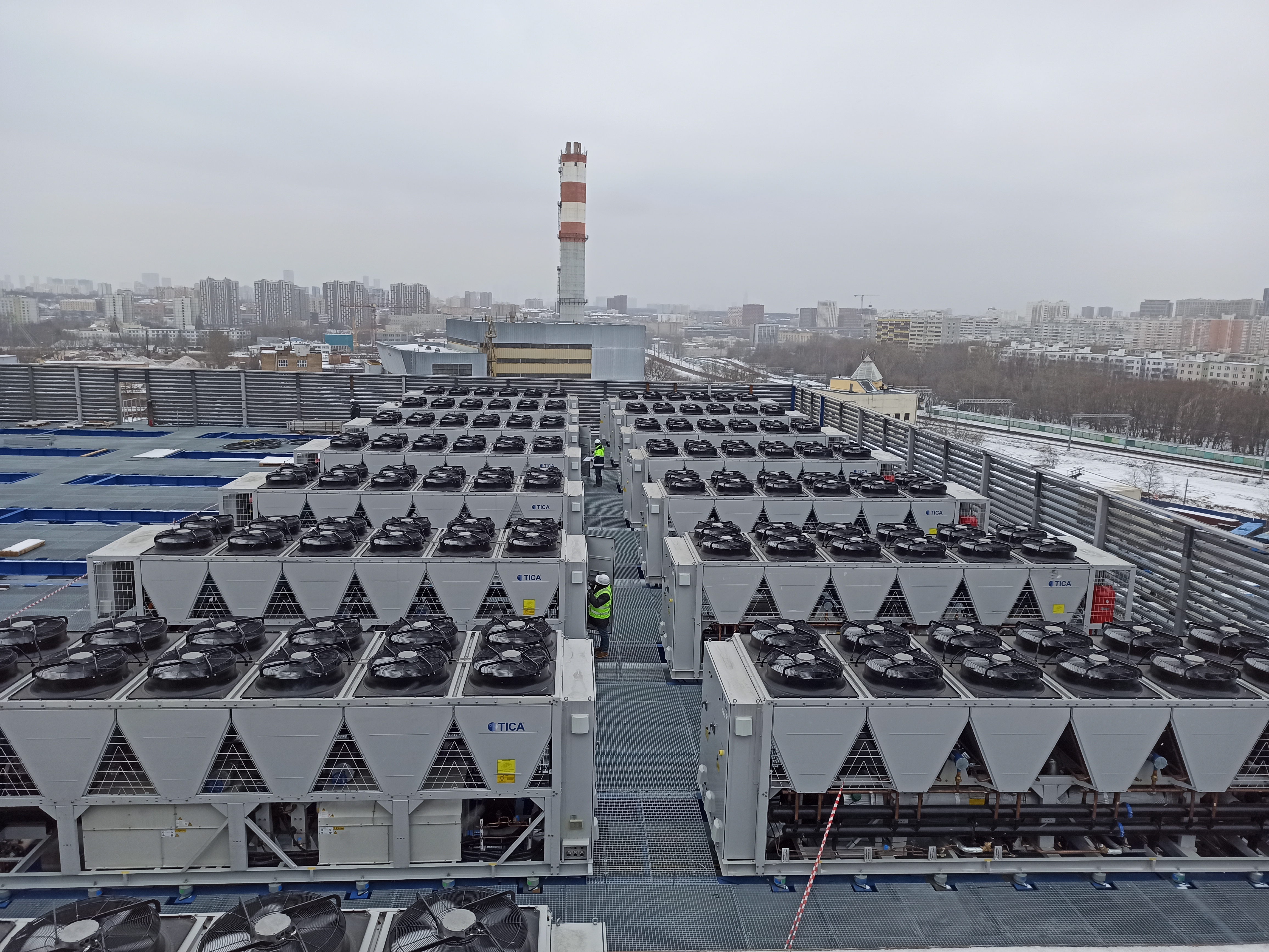 Масштабный проект охлаждения для дата-центров: Data Center Group и IXcellerate