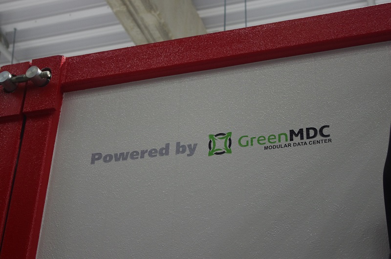 &ensp;Рис. 4. Фрагмент крепления торцевой стены МЦОДа TelecomOutdoor NGm