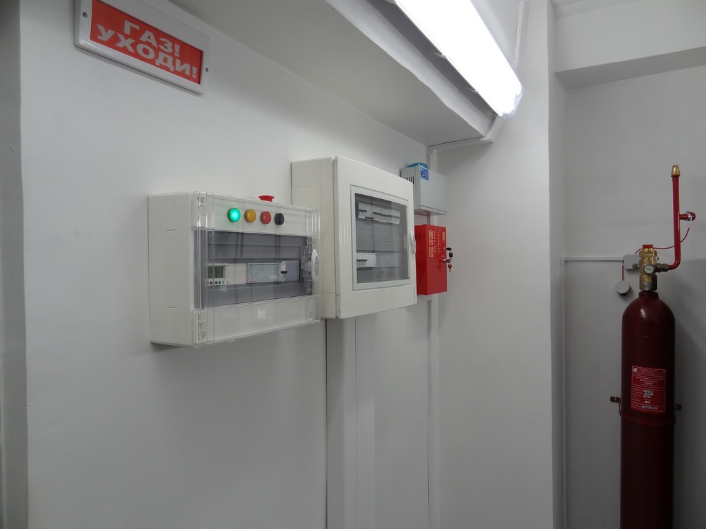 Распред щит ЦОД ФГУП &laquo;ТИНРО-центр&raquo; Владивосток